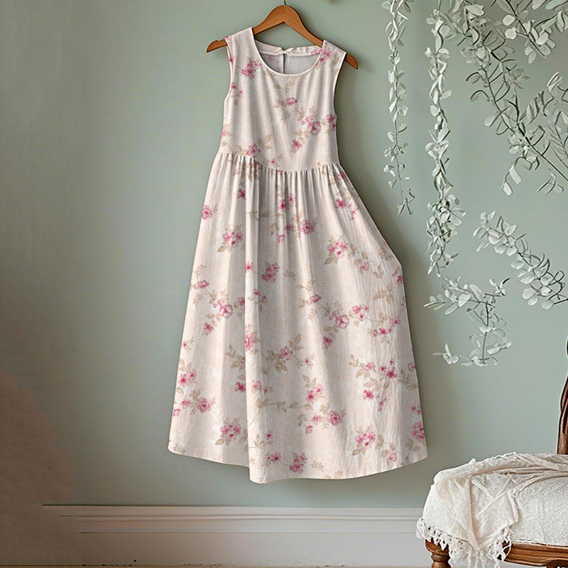 Vestito dal design curato