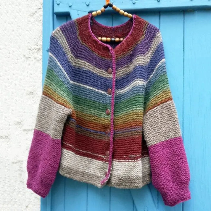 Samantha® | Warm vintage style Icelandic rainbow button sweater