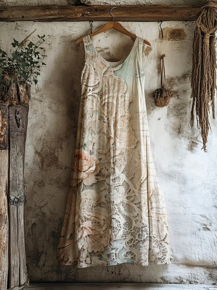 Vestito dal design curato