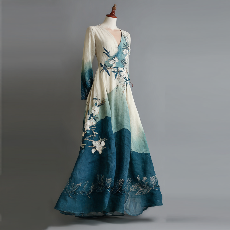 Vestito dal design curato