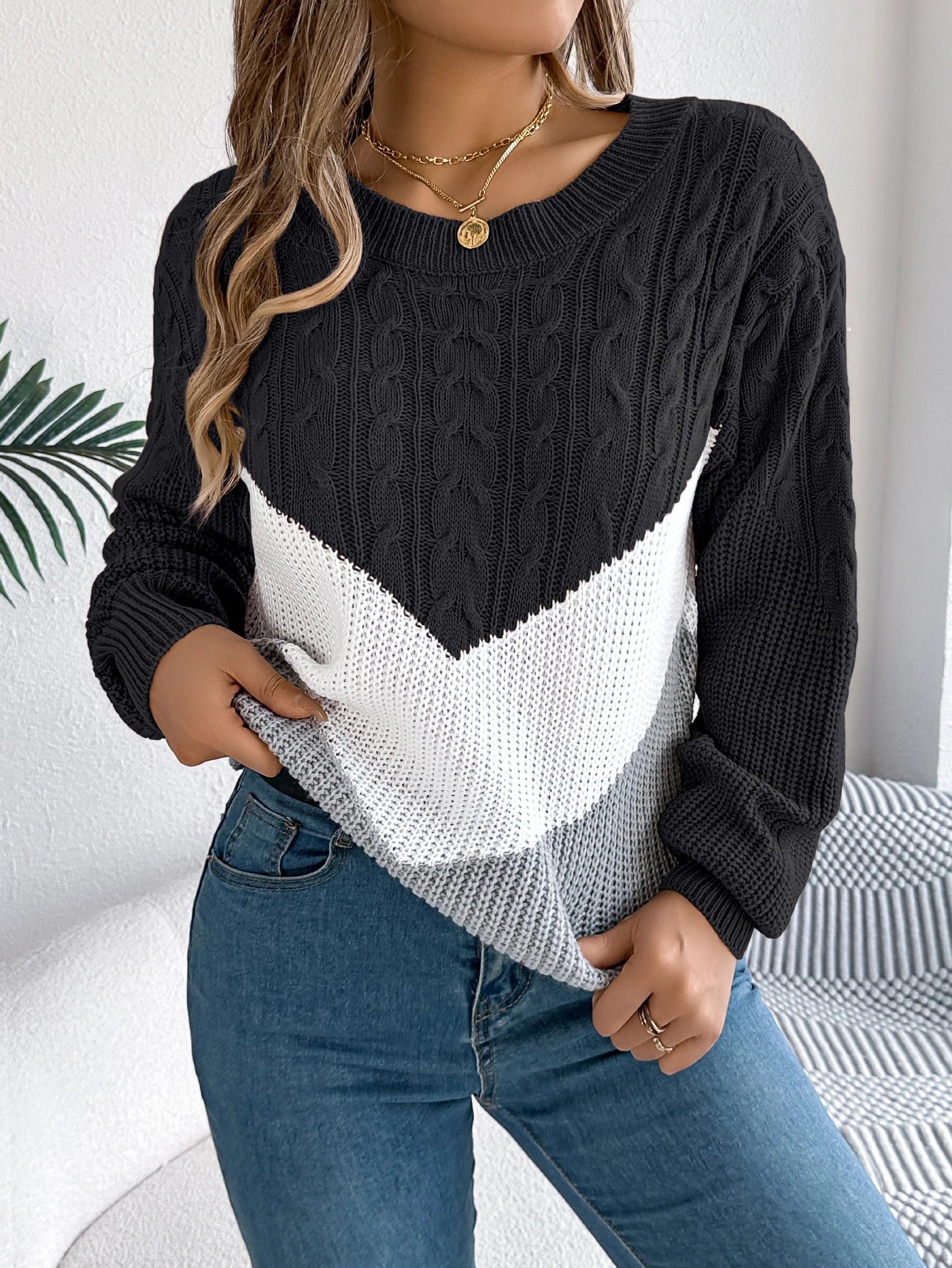 Freyja® | Elegant and versatile cable sweater