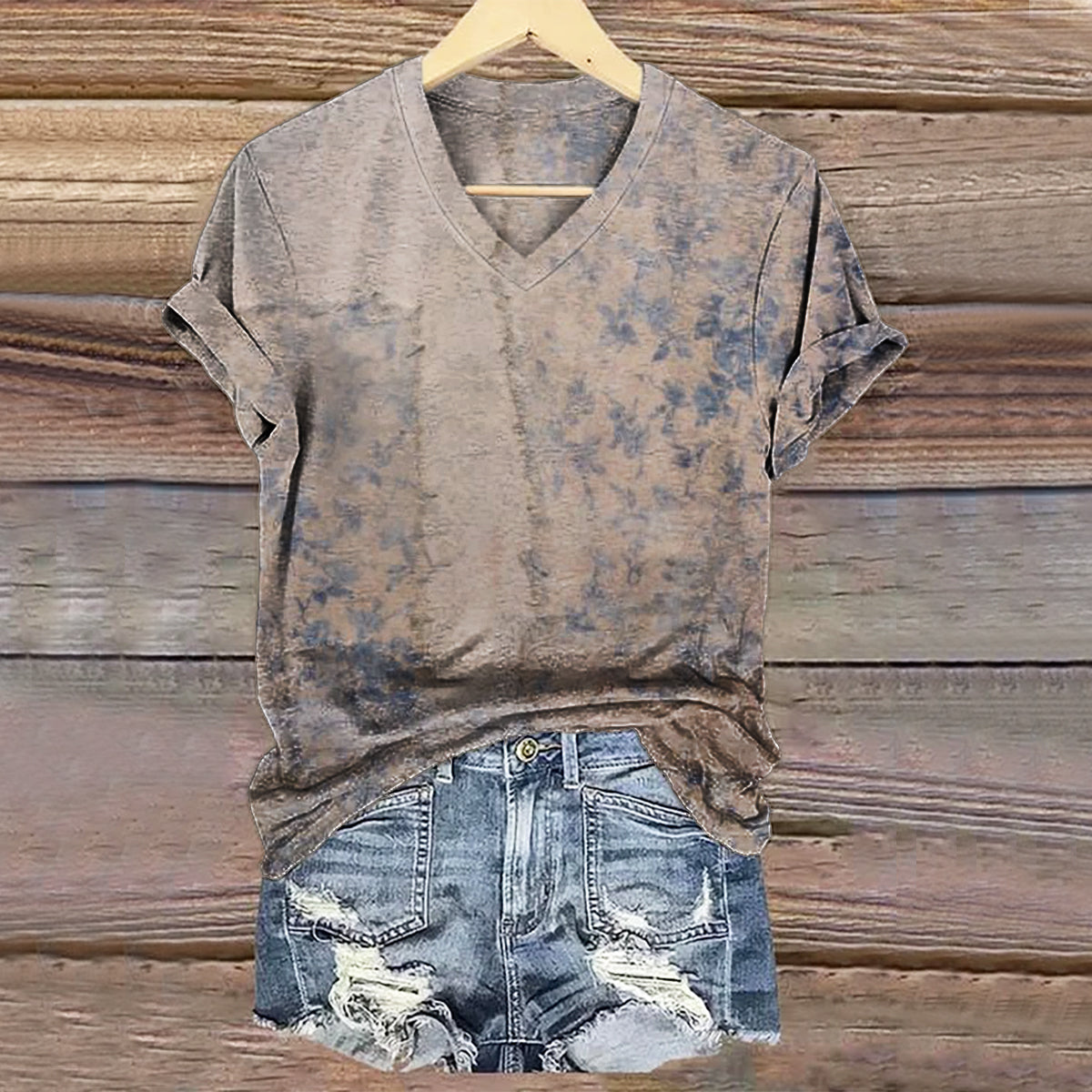 Women's Vintage Floral Art Print V-neck Casual T-Shirt