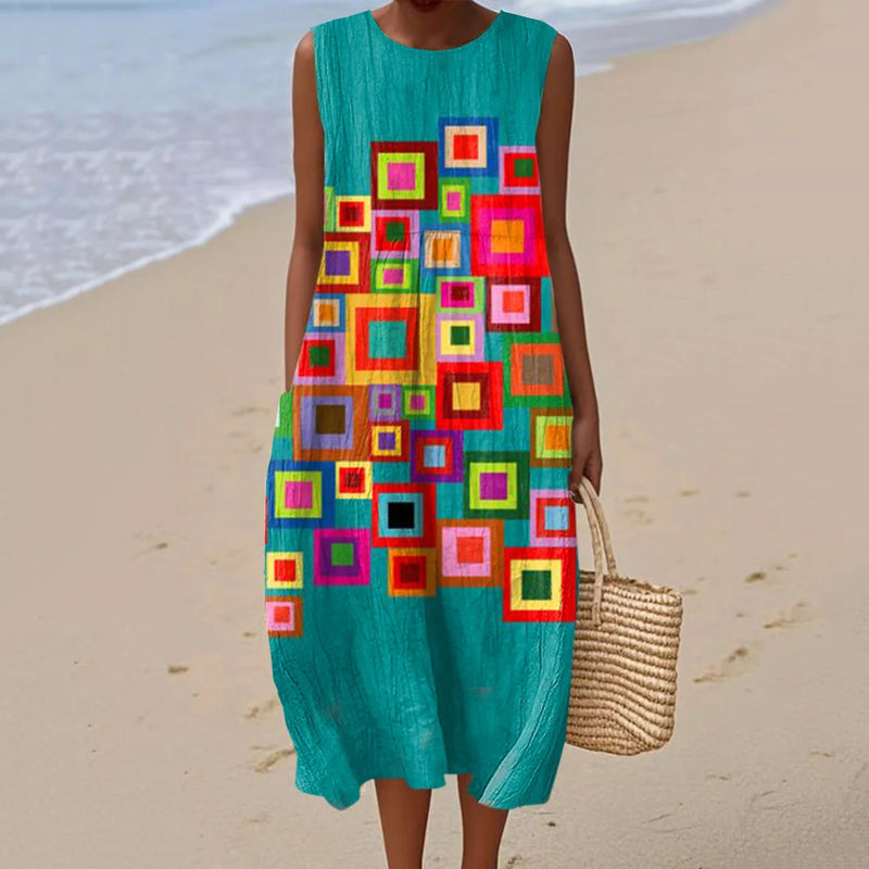 Vestito dal design curato