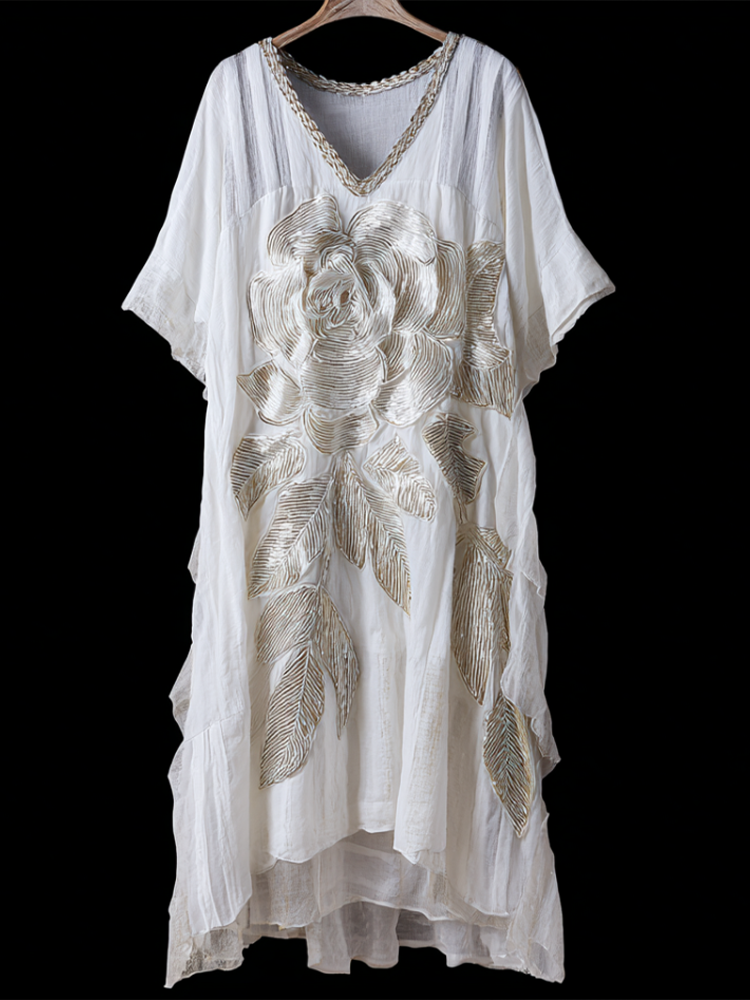 Vestito dal design curato