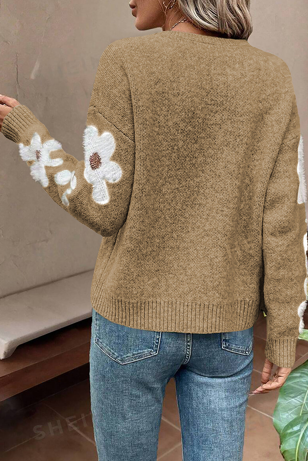 Maglione dal design curato