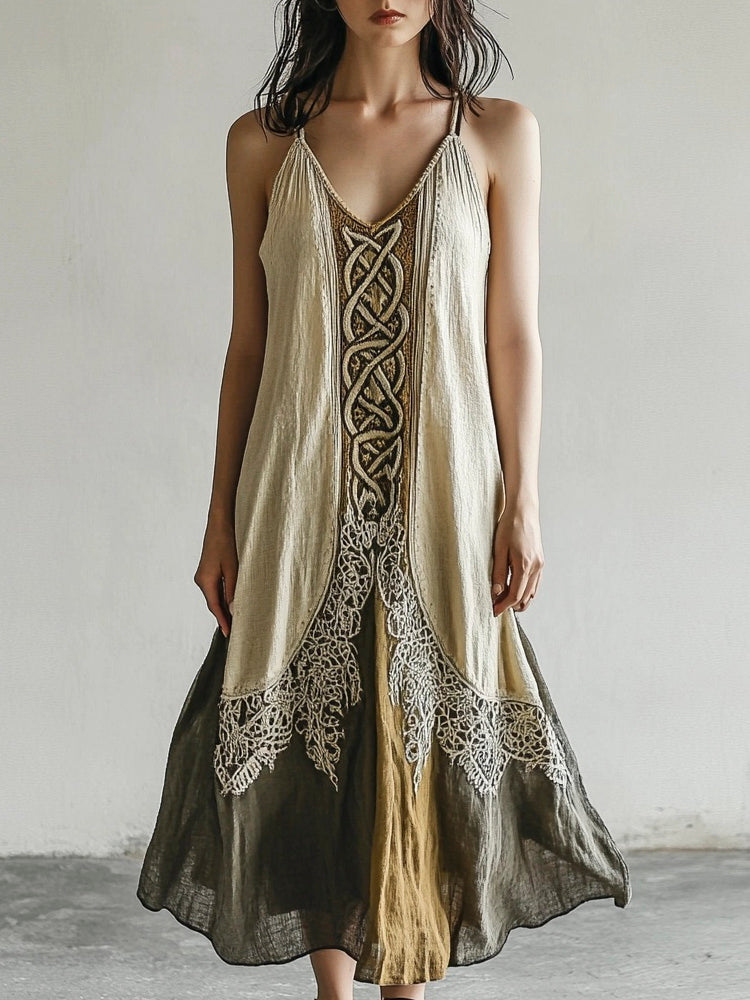 Vestito dal design curato