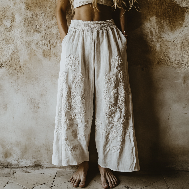Pantaloni dal design curato