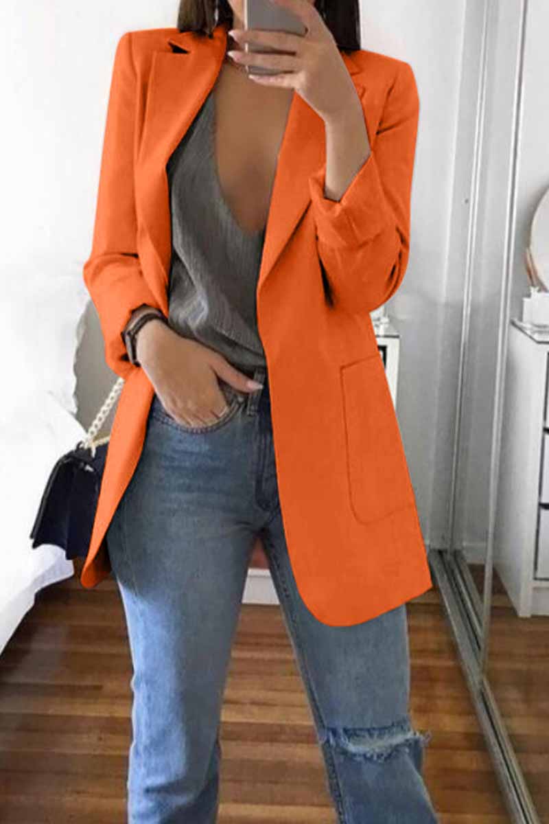 Vestito dal design classico