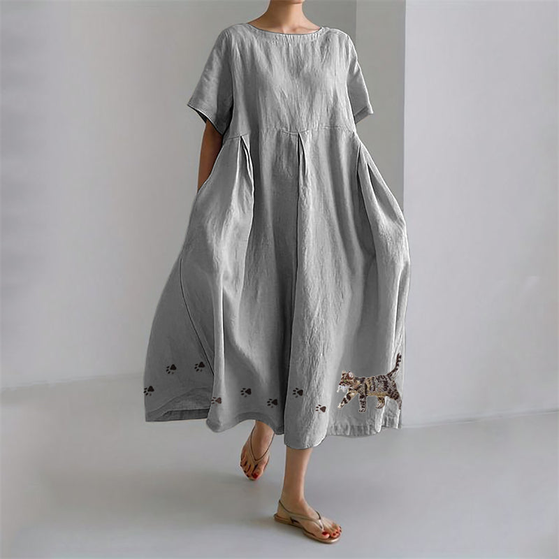 Vestito dal design curato