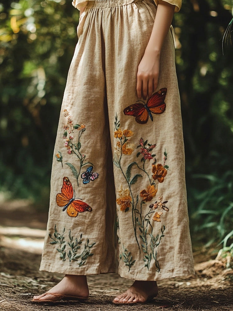 Pantaloni dal design curato