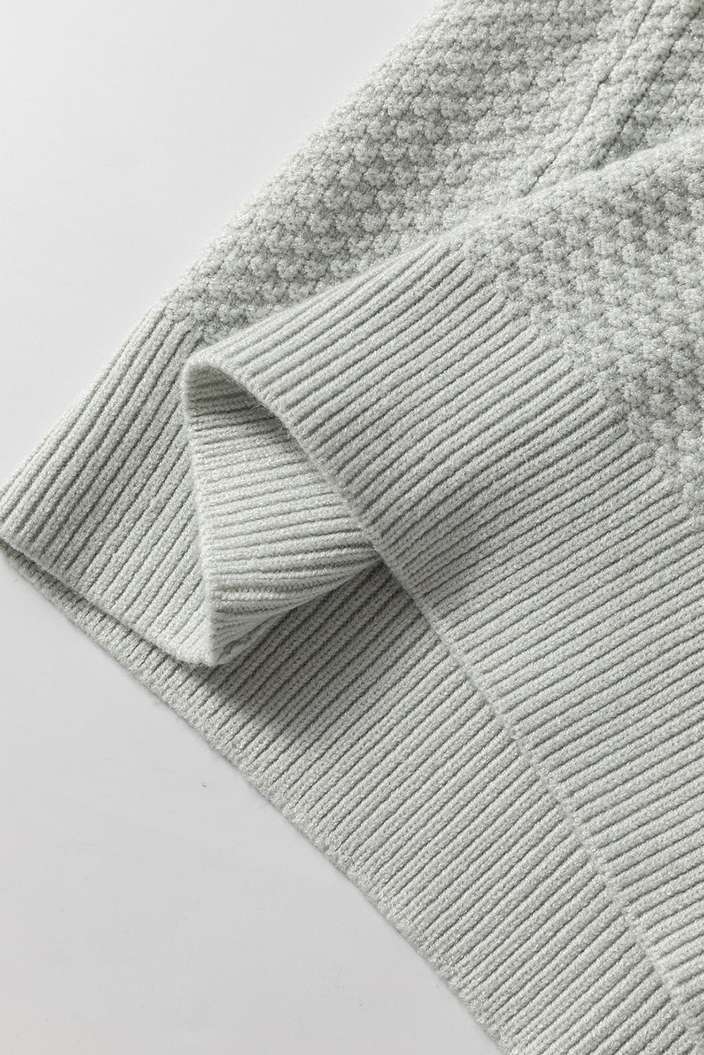 Maglione dal design curato