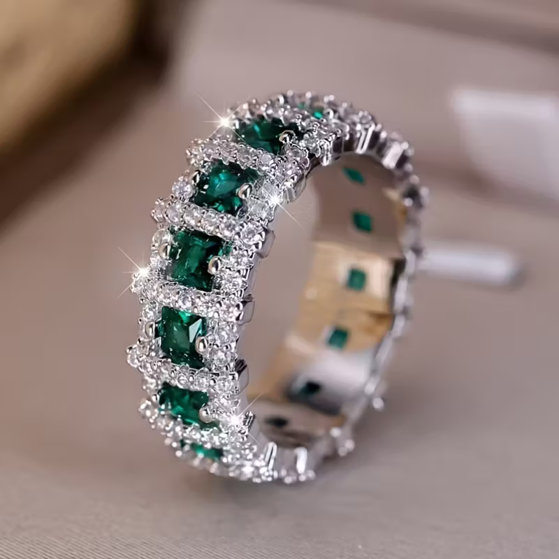 Luxe Eternity Band