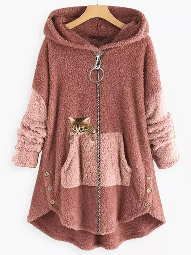 Cappotto in pile con cappuccio, pannelli colorblock e tasca ricamata con gattino