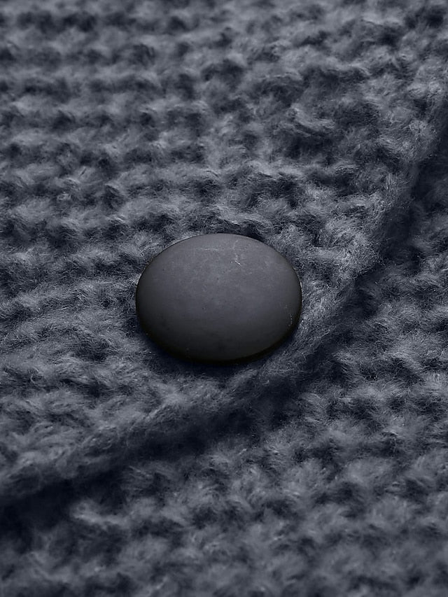 ER | Cardigan con cappuccio in maglia grossa