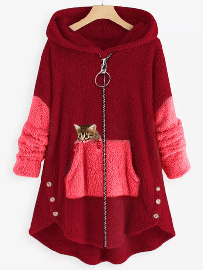 Cappotto in pile con cappuccio, pannelli colorblock e tasca ricamata con gattino