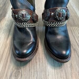 ER | Scarpe vintage con tacco medio e grosso