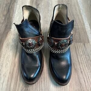 ER | Scarpe vintage con tacco medio e grosso